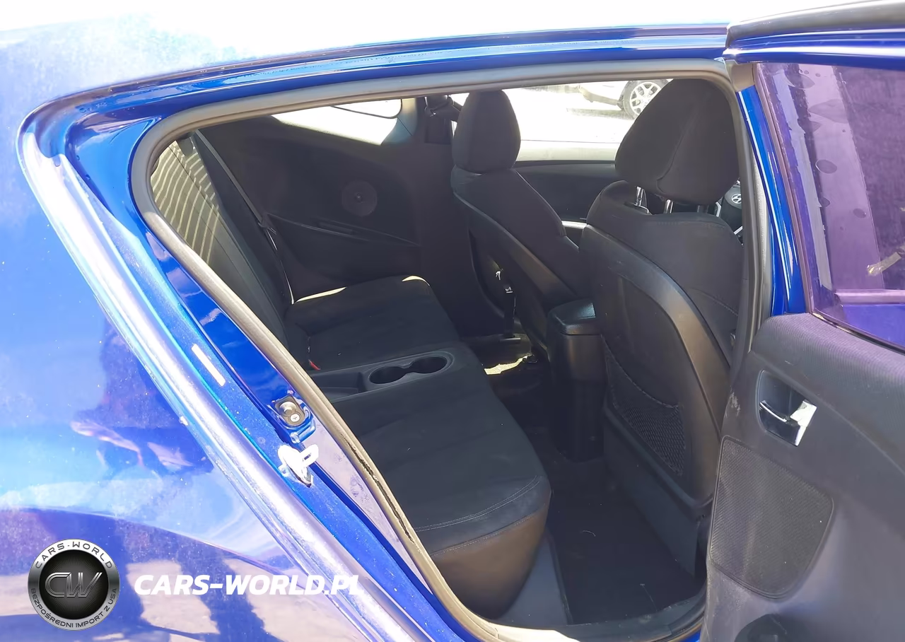 2012 Hyundai Veloster Base W-Black VIN:KMHTC6ADXCU020709 - 8