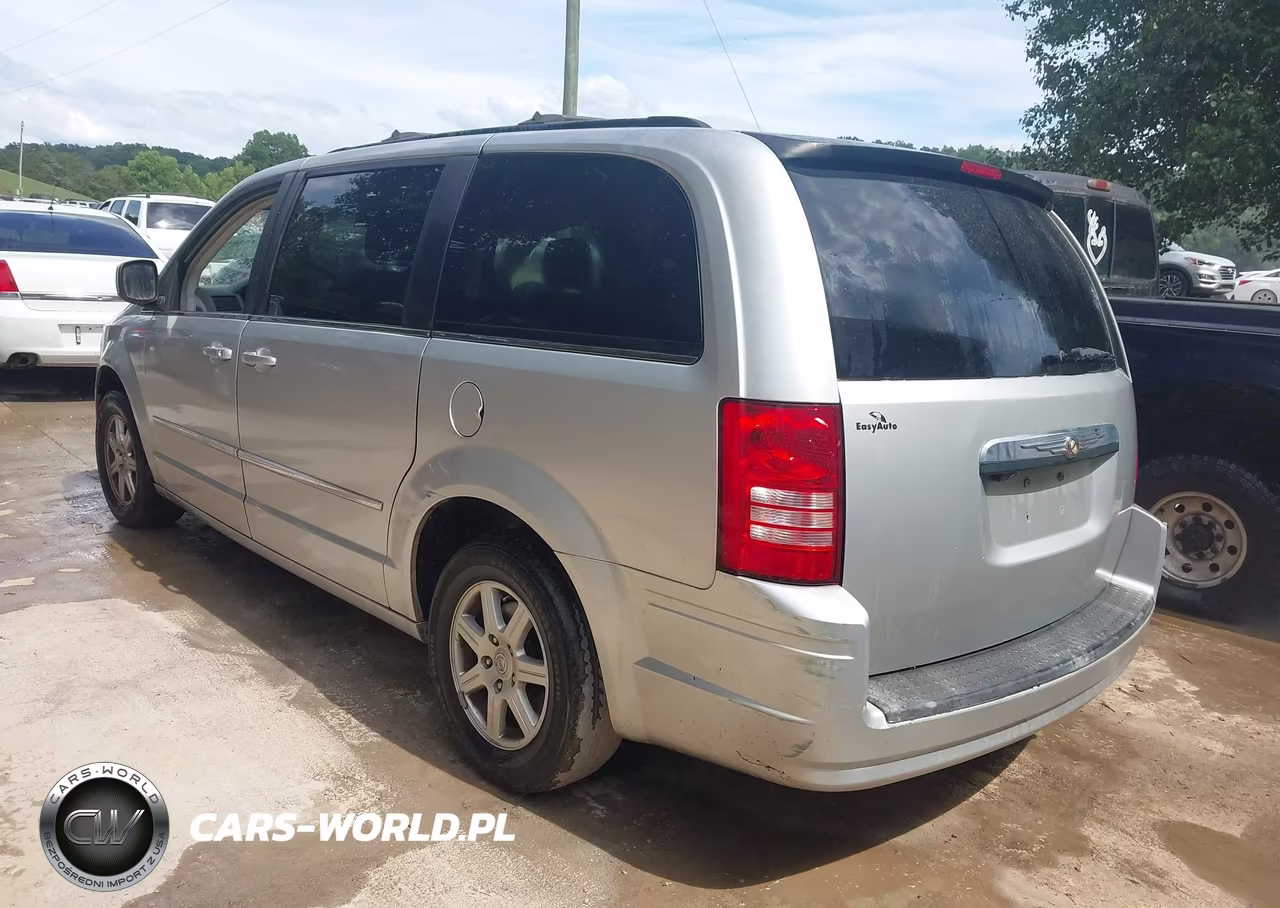2010 Chrysler Town & Country Touring VIN:2A4RR5D13AR368851 - 3