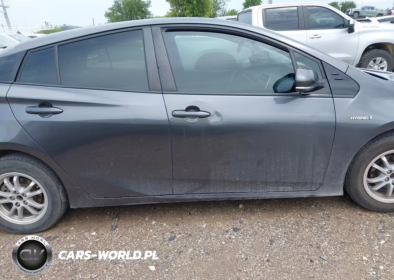 2017 Toyota Prius Four VIN:JTDKARFU5H3047779 - 13