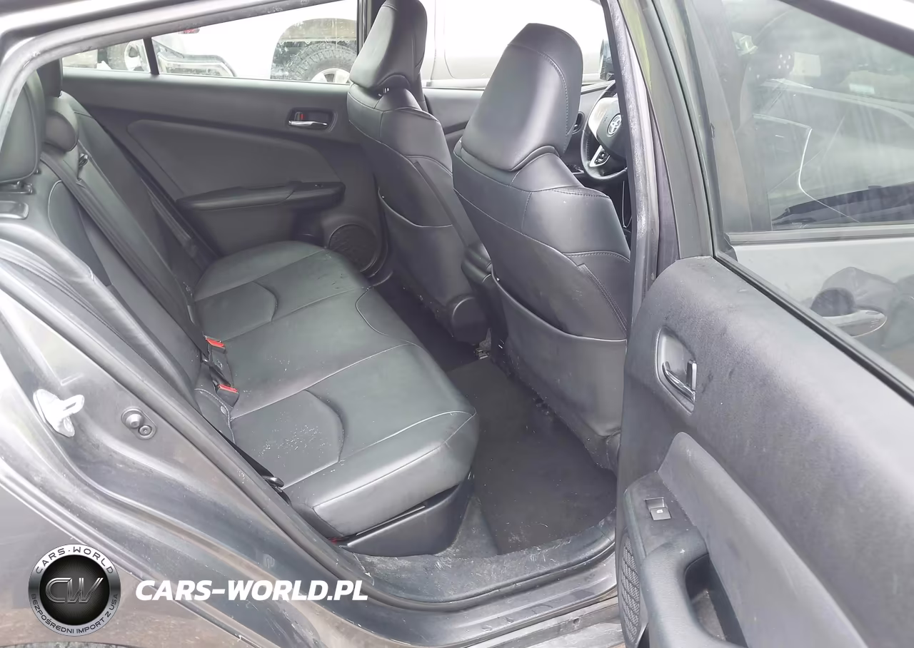 2017 Toyota Prius Four VIN:JTDKARFU5H3047779 - 8