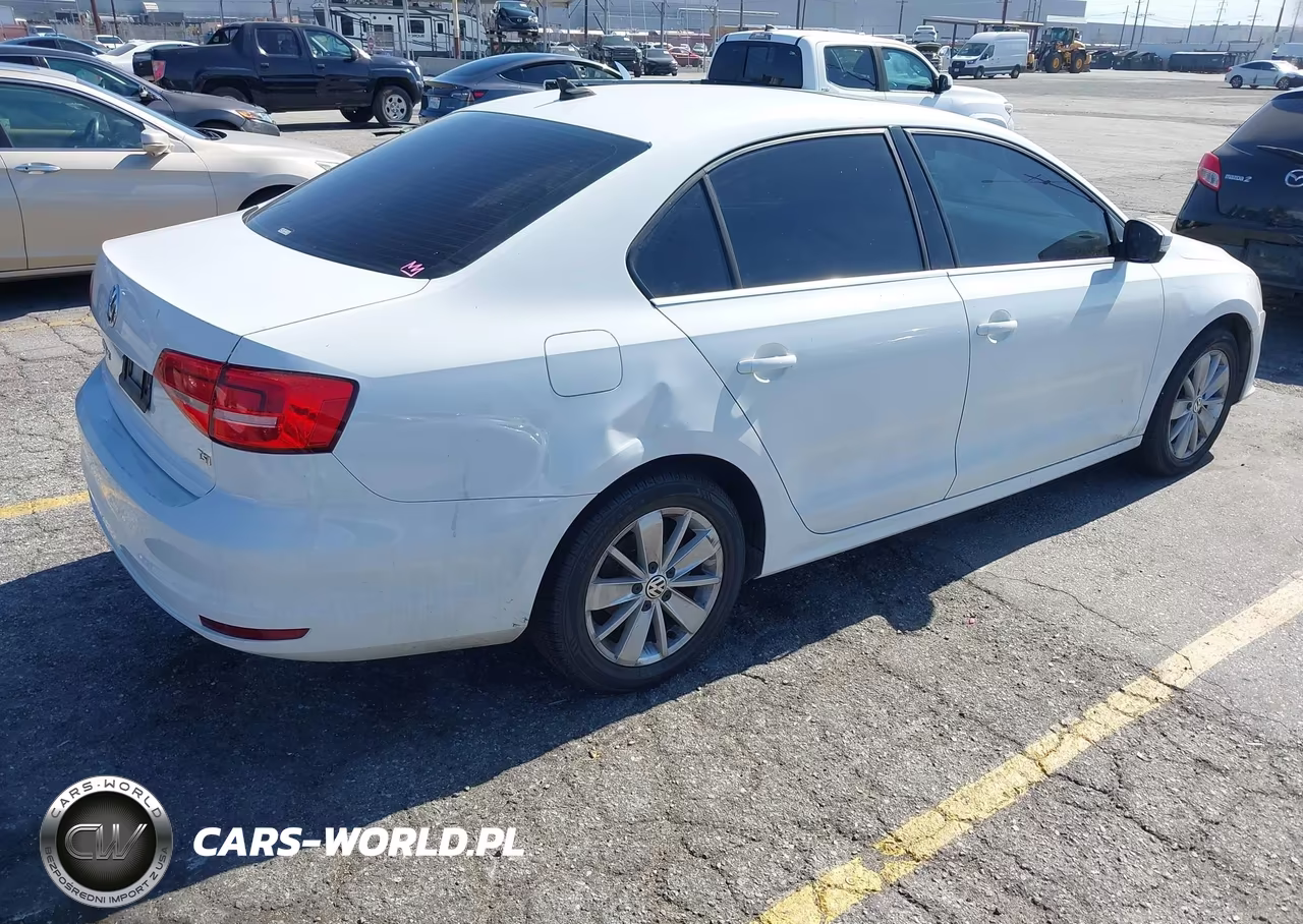 2015 Volkswagen Jetta 1.8T Se VIN:3VWD17AJ4FM298862 - 4
