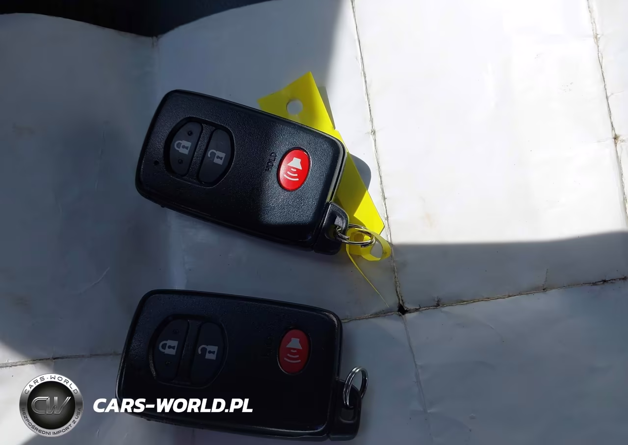 2015 Toyota Prius Four VIN:JTDKN3DU1F1881660 - 11