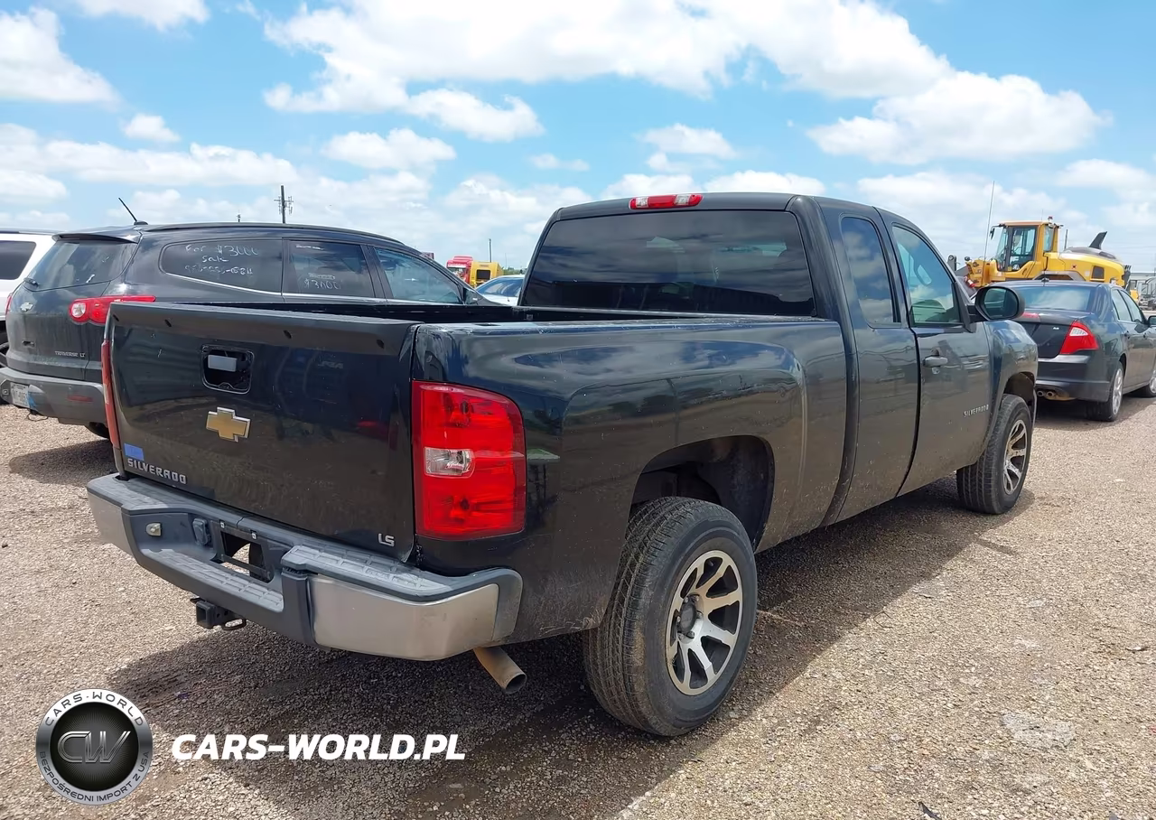 2008 Chevrolet Silverado 1500 Work Truck VIN:1GCEC19X98Z121426 - 4