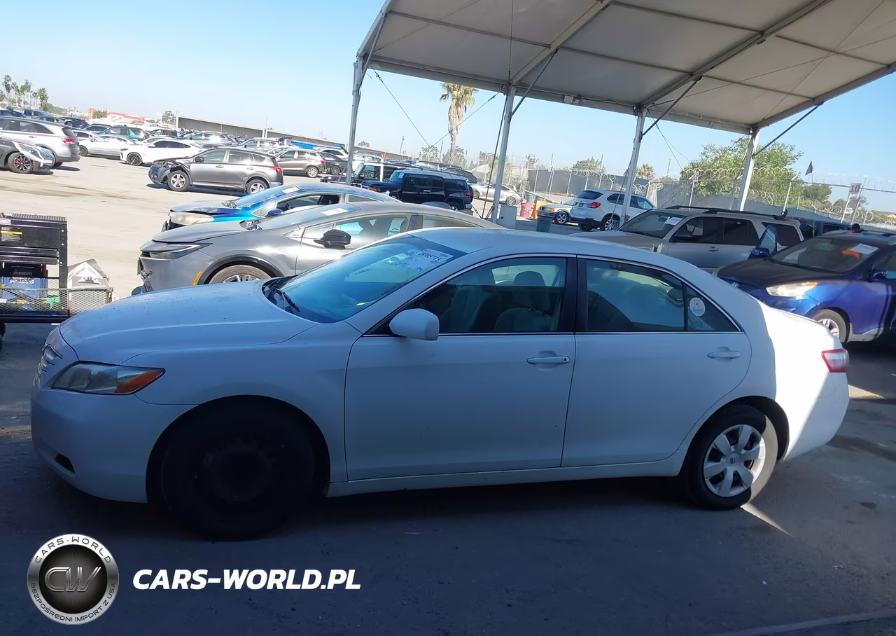 2009 Toyota Camry Le VIN:4T4BE46K79R085744 - 15