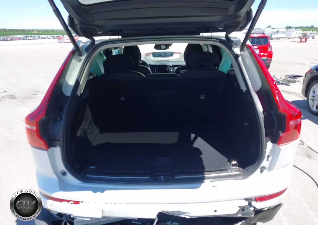 2021 Volvo Xc60 T5 Momentum VIN:YV4102RK5M1798724 - 17