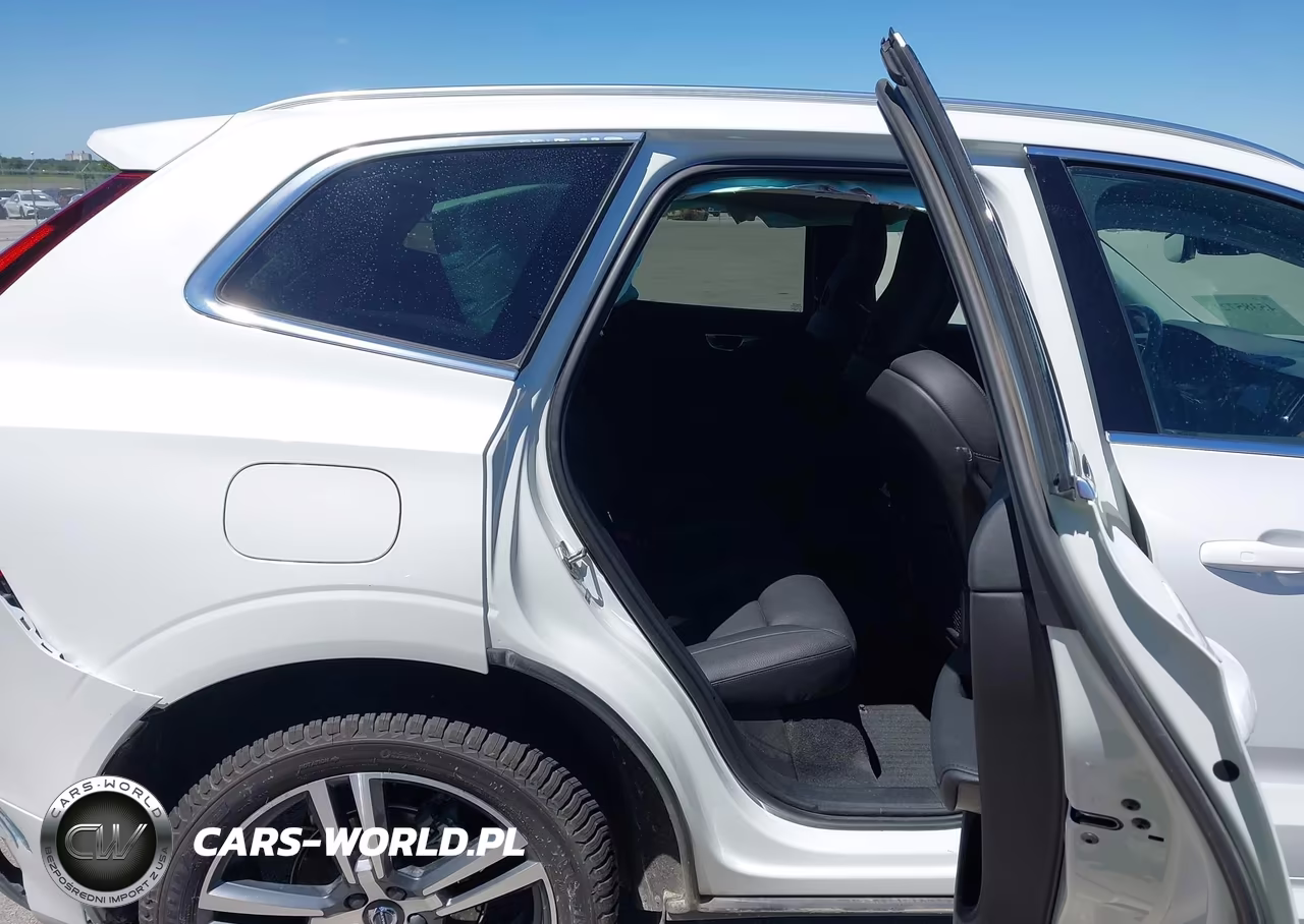2021 Volvo Xc60 T5 Momentum VIN:YV4102RK5M1798724 - 8
