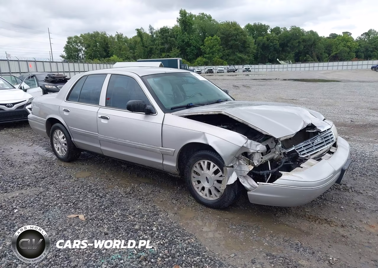 2004 Ford Crown Victoria Lx