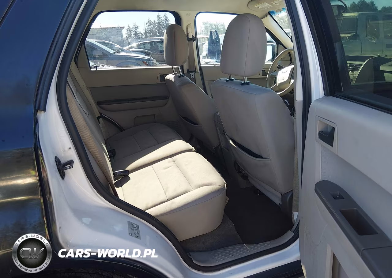 2012 Ford Escape Hybrid VIN:1FMCU5K36CKA67910 - 19