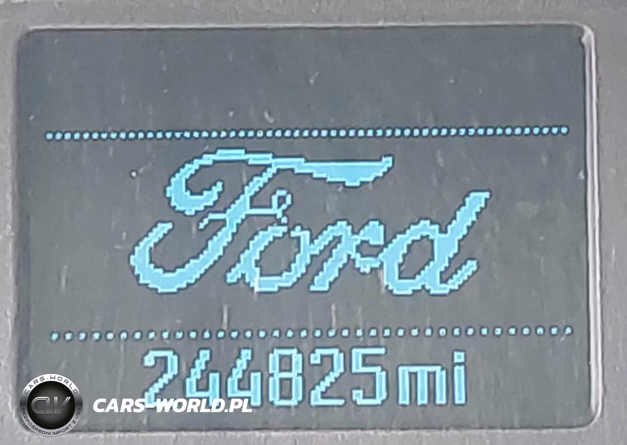 2017 Ford Transit-250 VIN:1FTYR1ZM5HKA64023 - 16