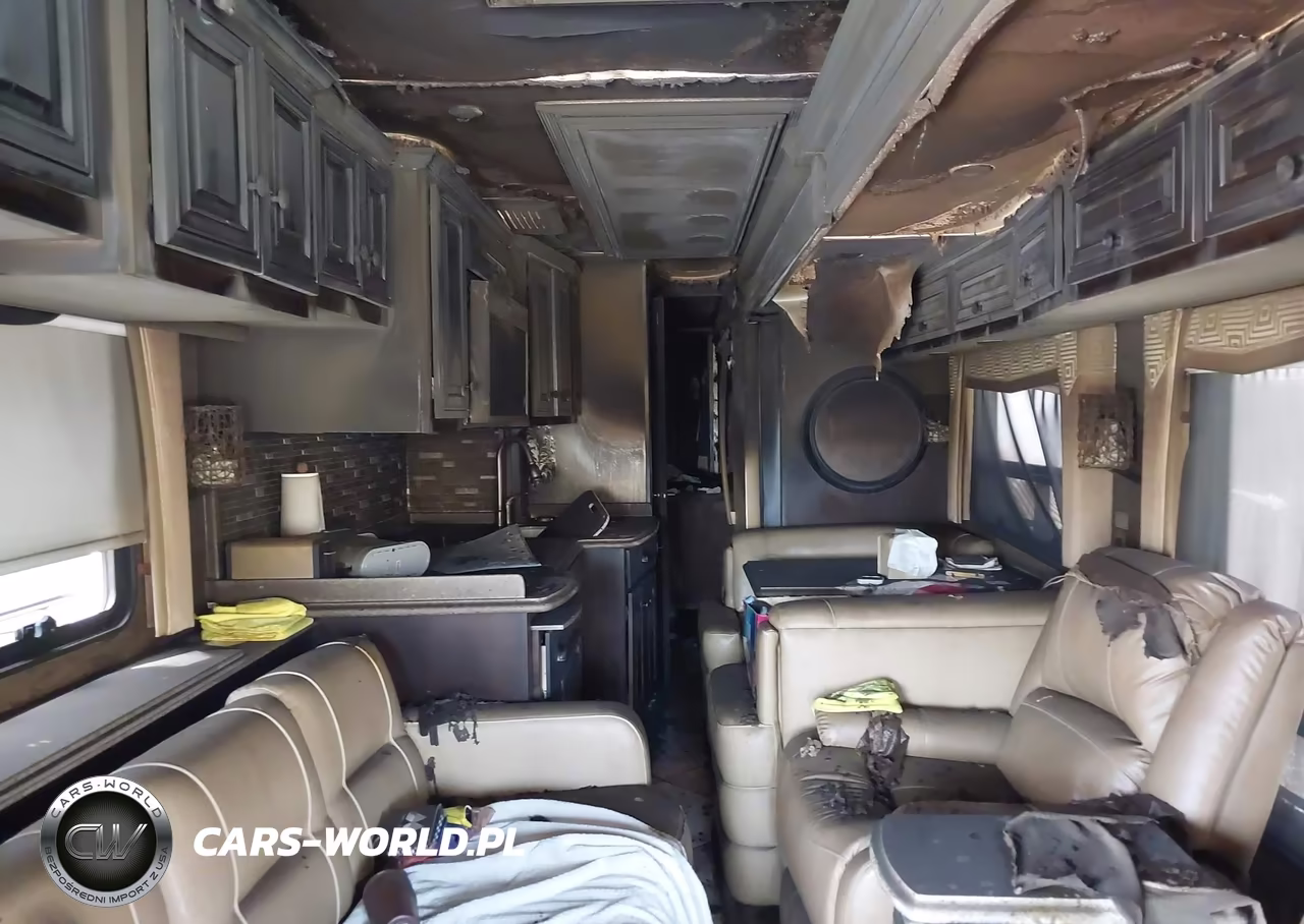 2016 Freightliner Chassis Xc VIN:4UZFCHCY9GCHA9885 - 8