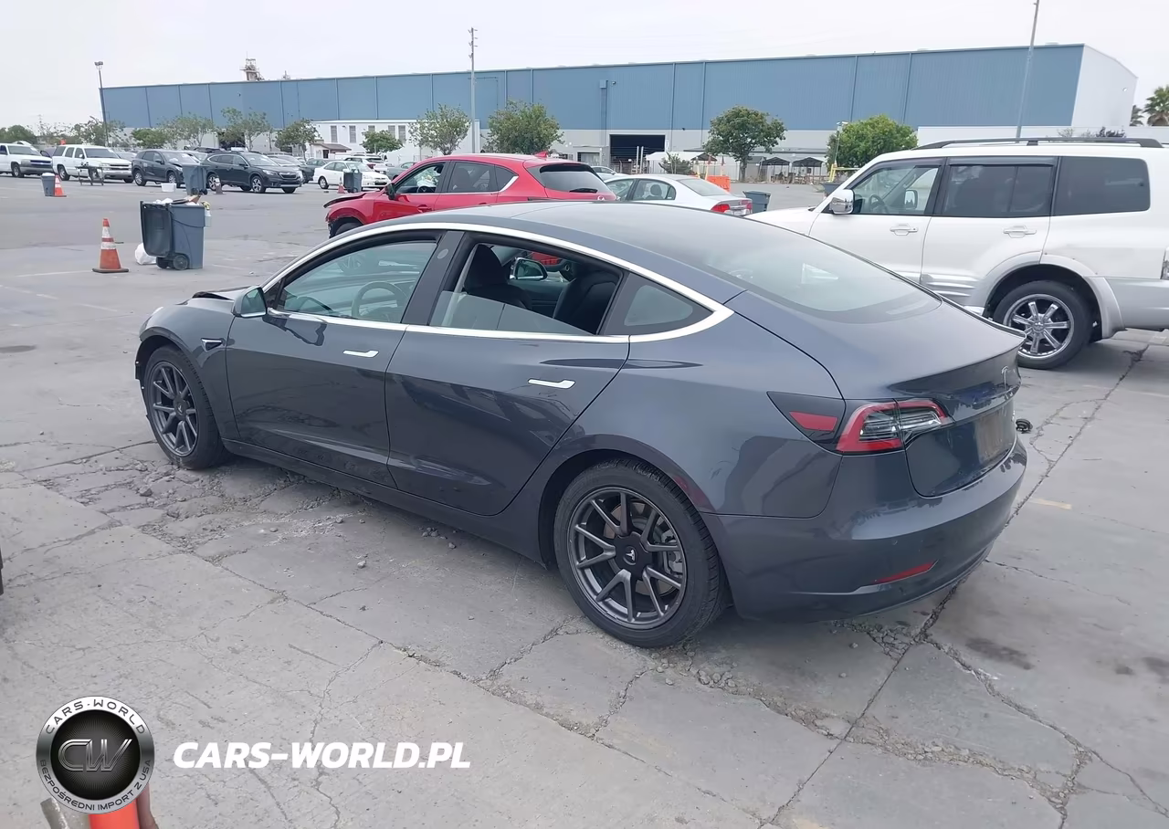 2018 Tesla Model 3 Long Range-Performance VIN:5YJ3E1EB6JF089834 - 3