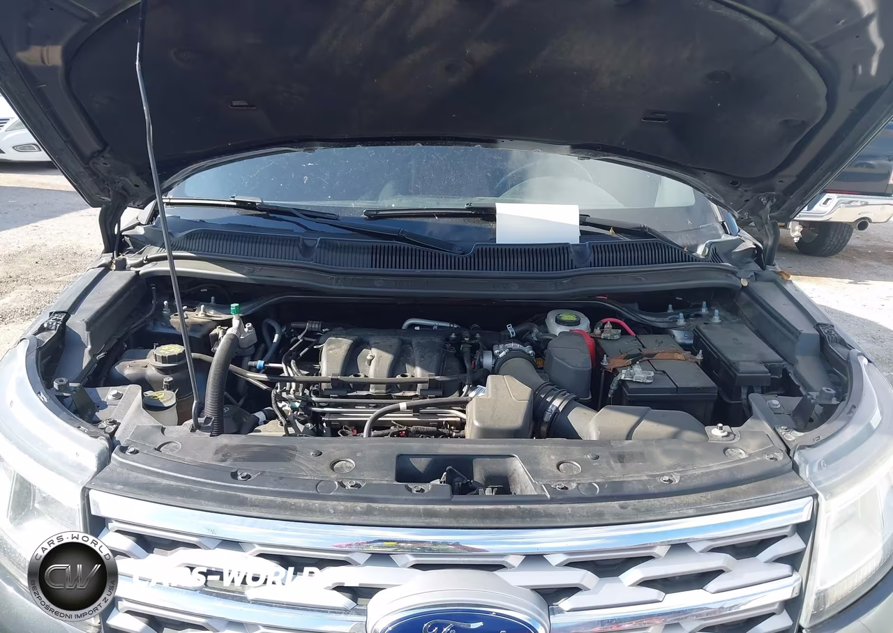 2019 Ford Explorer Xlt VIN:1FM5K7D80KGB53279 - 10