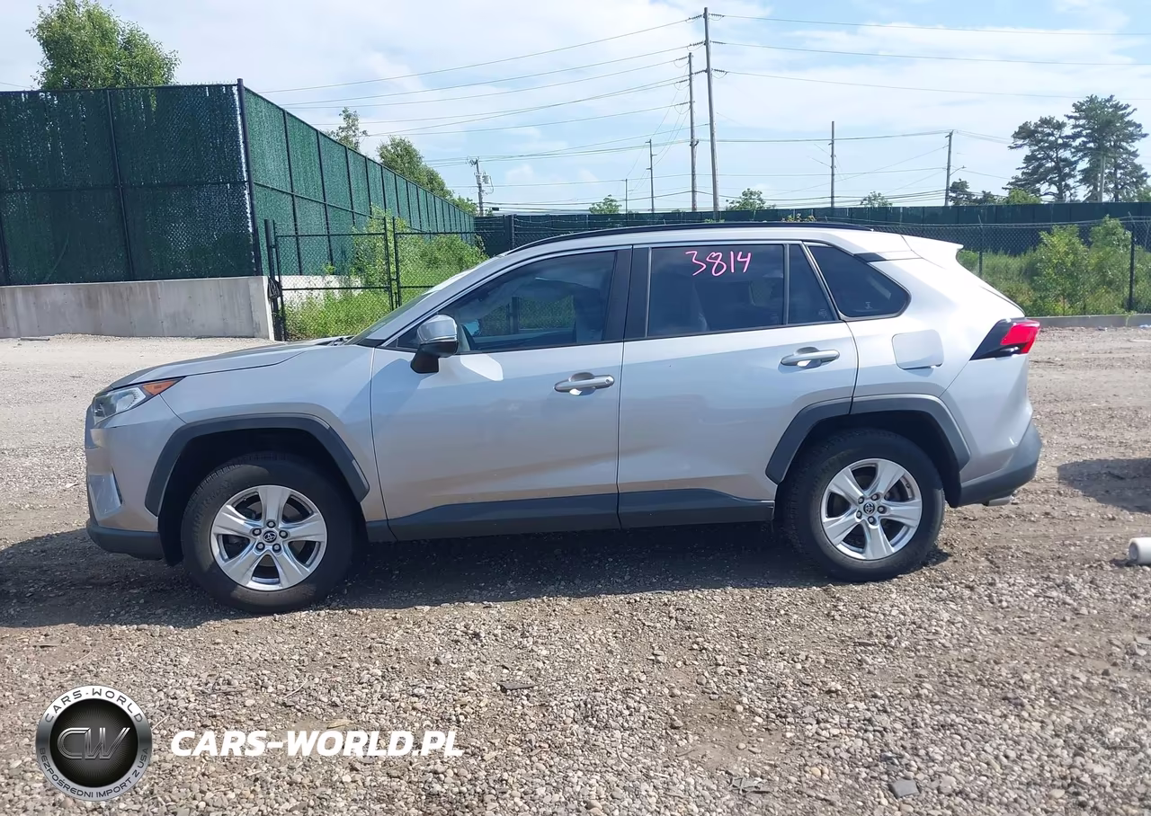 2019 Toyota Rav4 Xle VIN:JTMW1RFV0KD023529 - 14