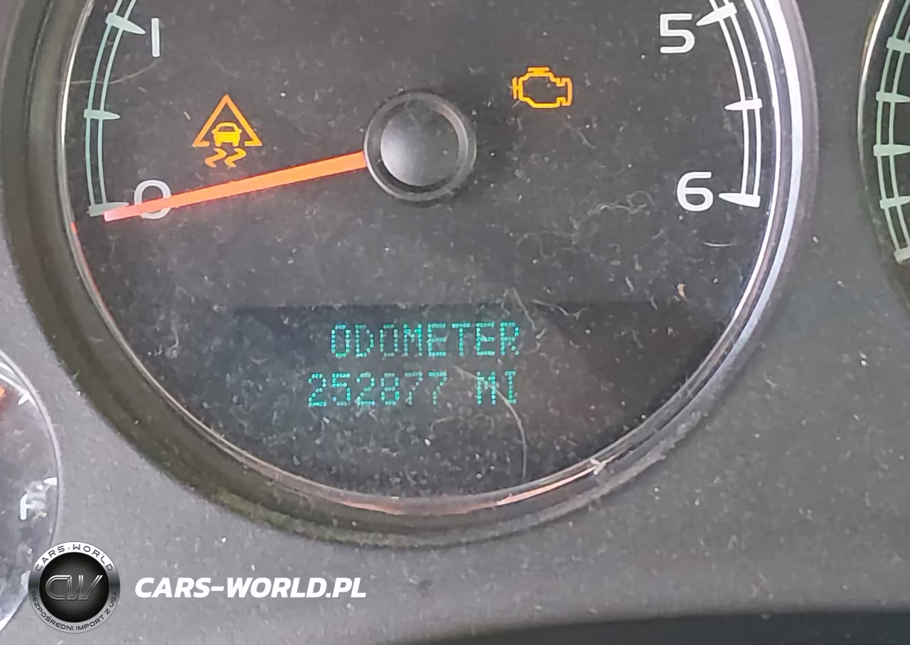 2008 Chevrolet Tahoe Ls VIN:1GNFC13C38R200348 - 15
