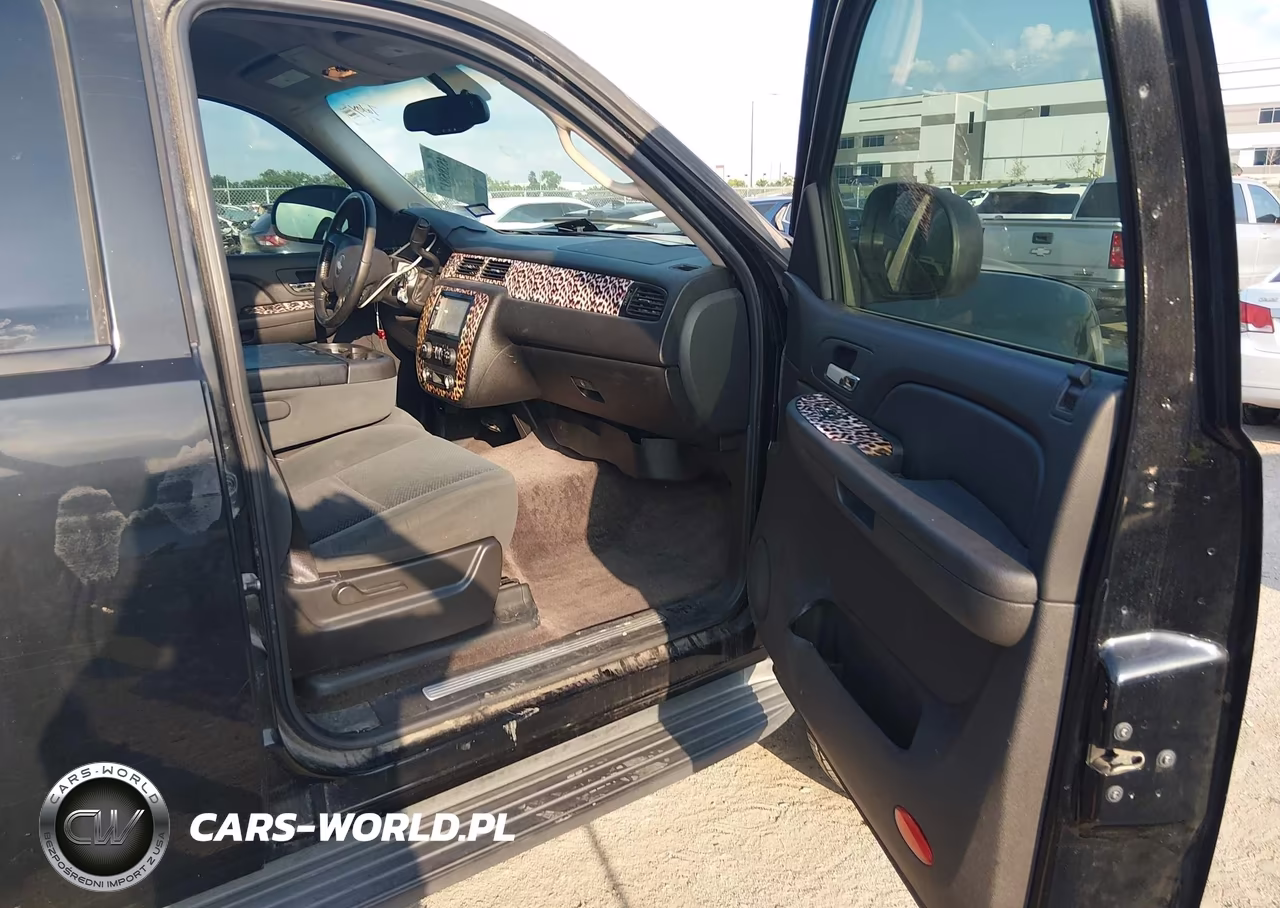 2008 Chevrolet Tahoe Ls VIN:1GNFC13C38R200348 - 5