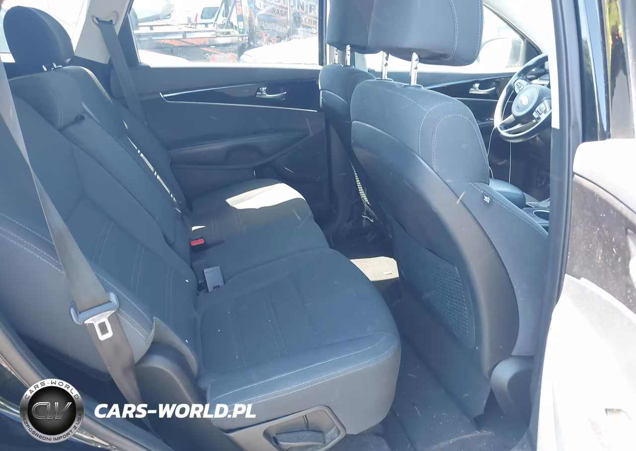 2017 Kia Sorento 3.3L Lx VIN:5XYPGDA56HG221930 - 8