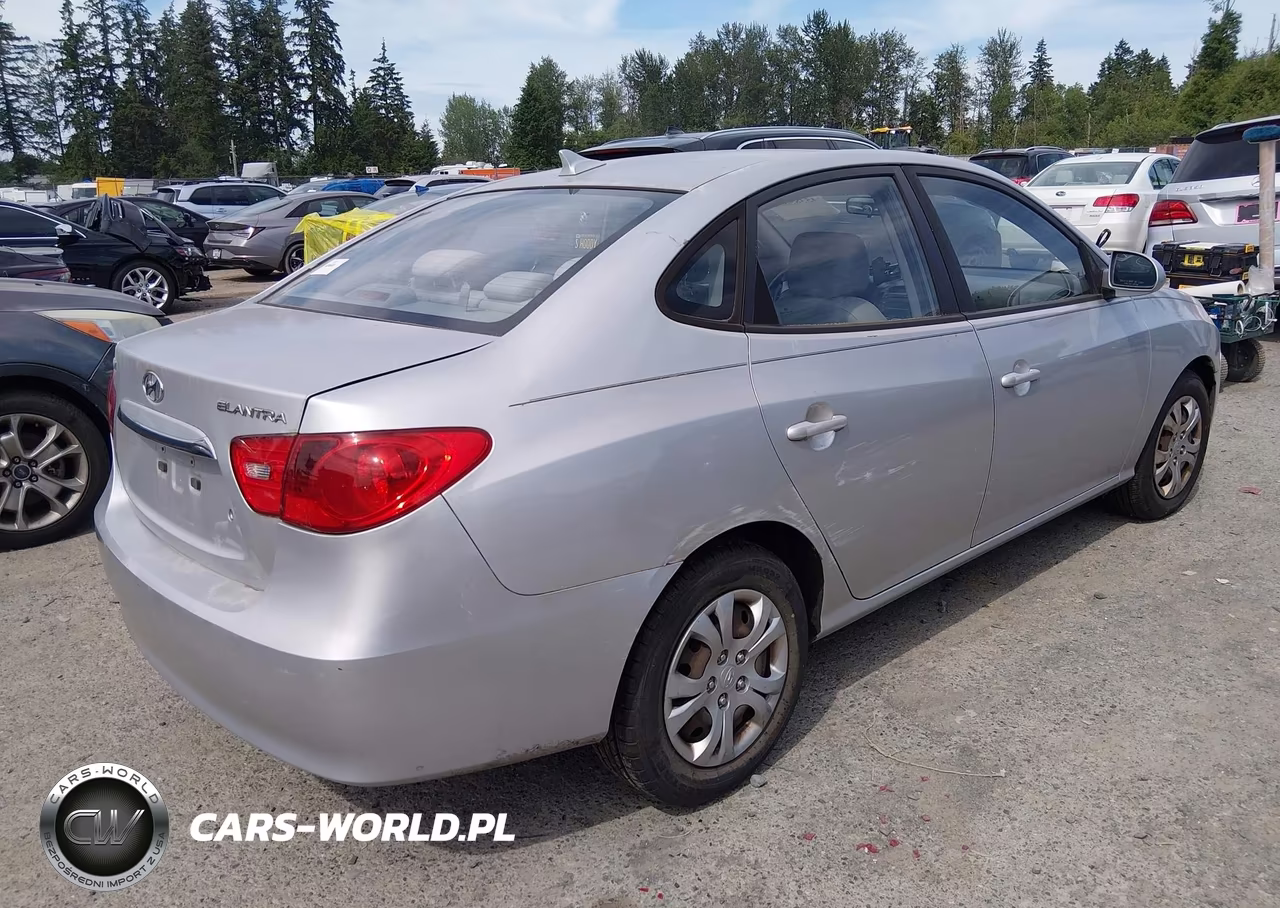 2010 Hyundai Elantra Gls VIN:KMHDU4AD2AU206974 - 4