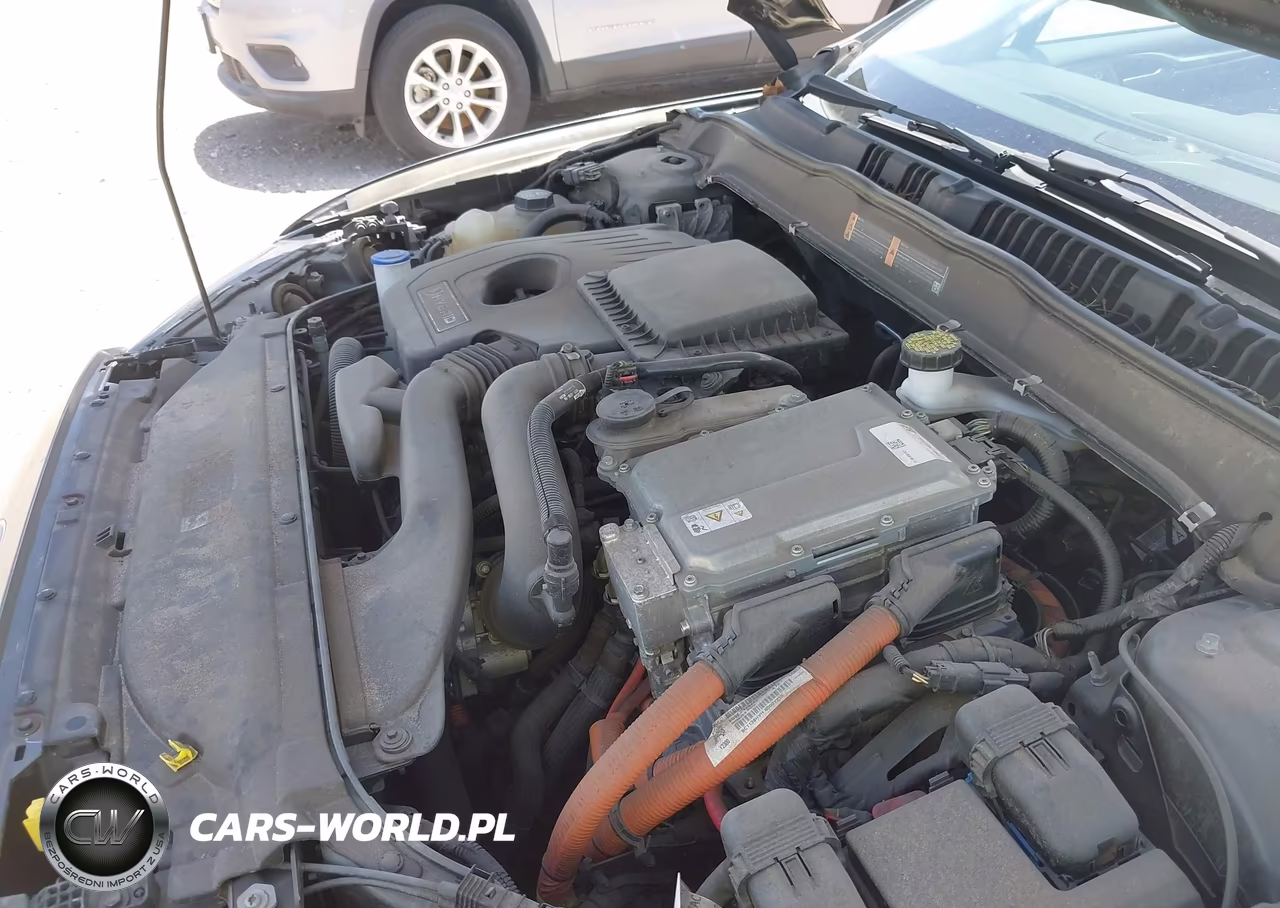 2018 Ford Fusion Hybrid S VIN:3FA6P0UU1JR278853 - 10