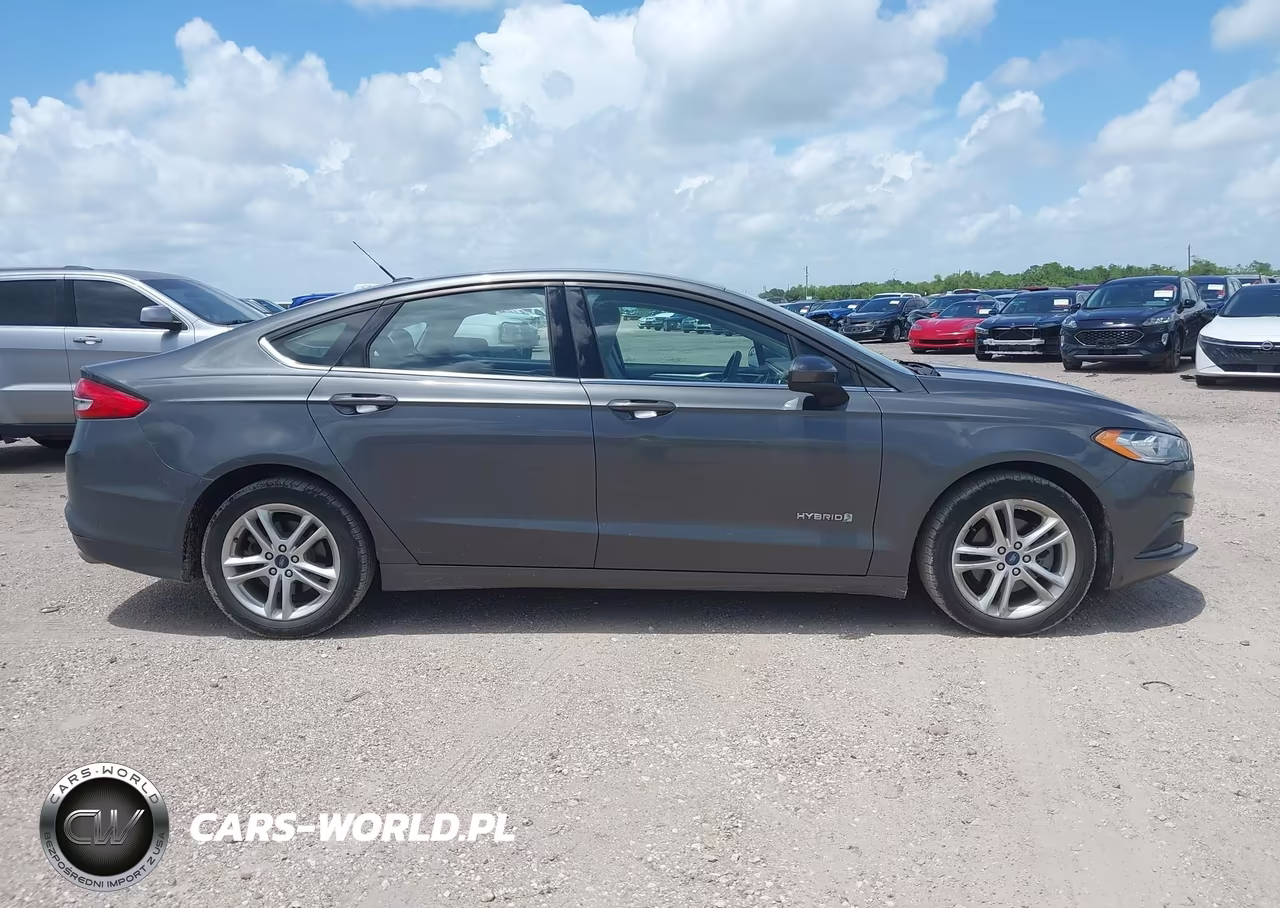 2018 Ford Fusion Hybrid S VIN:3FA6P0UU1JR278853 - 13