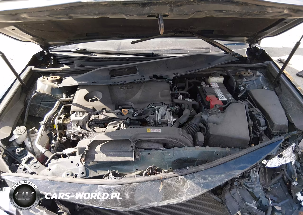 2018 Toyota Camry Le VIN:4T1B11HK1JU568152 - 10