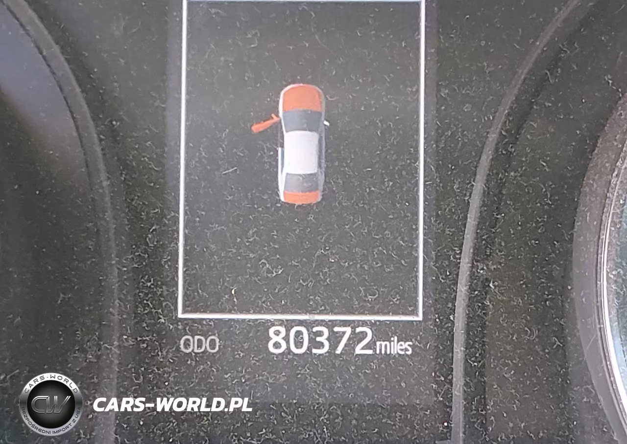 2018 Toyota Camry Le VIN:4T1B11HK1JU568152 - 15