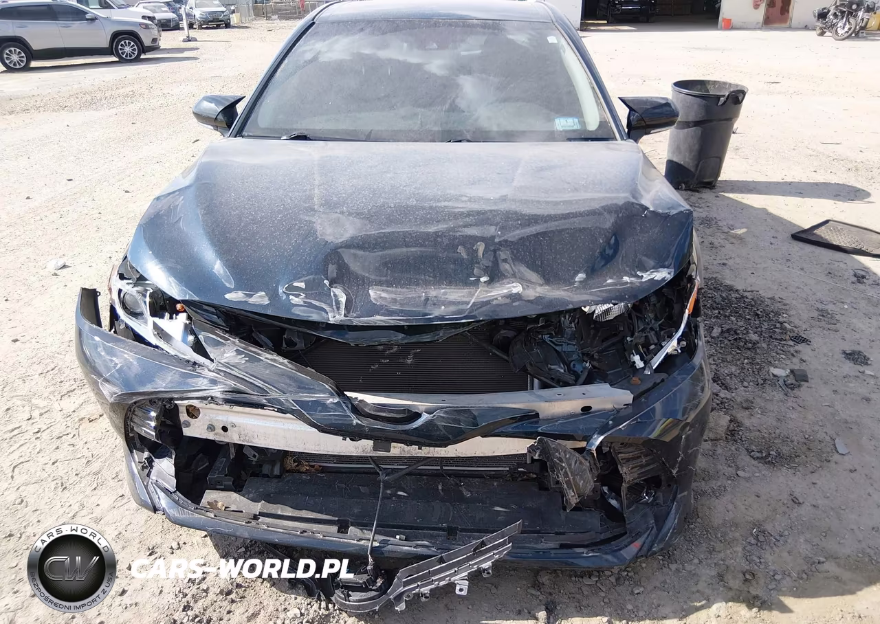 2018 Toyota Camry Le VIN:4T1B11HK1JU568152 - 6