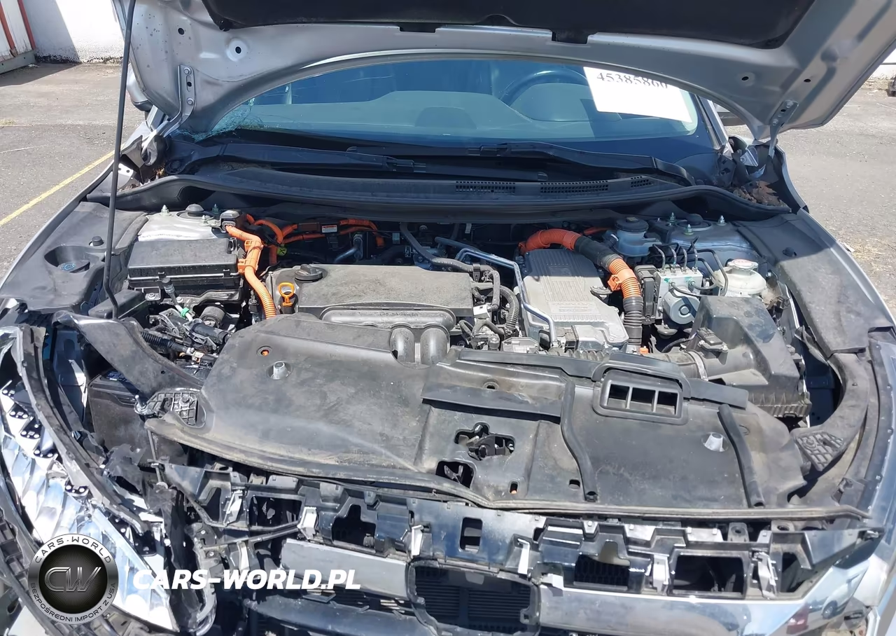 2018 Honda Clarity Plug-In Hybrid Touring VIN:JHMZC5F33JC015717 - 10
