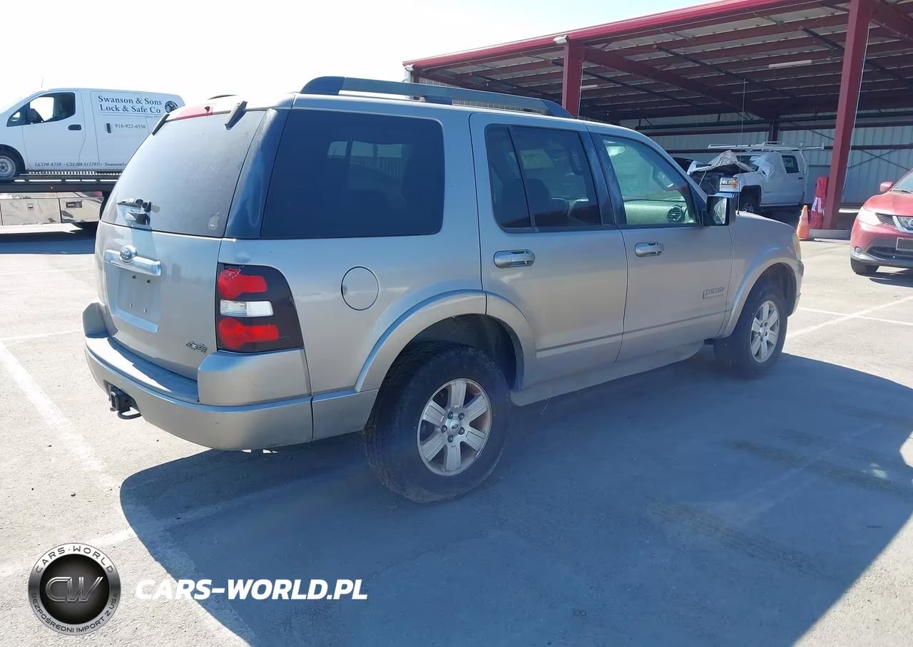 2008 Ford Explorer Xlt VIN:1FMEU73E08UA07167 - 4