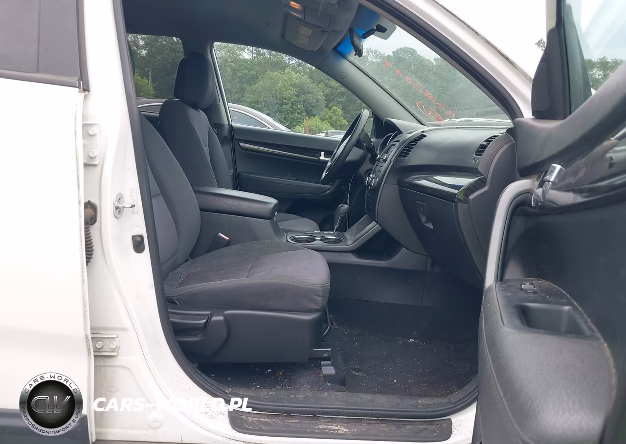2013 Kia Sorento Lx V6 VIN:5XYKT4A23DG402070 - 5