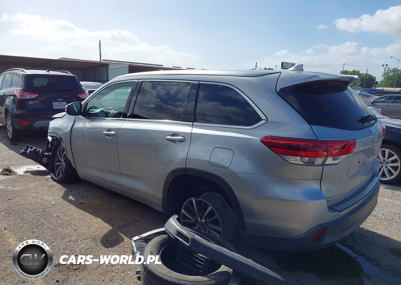 2017 Toyota Highlander Xle VIN:5TDKZRFH2HS512447 - 15