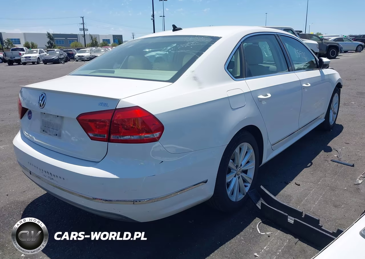 2012 Volkswagen Passat 2.5L Sel VIN:1VWCP7A34CC062768 - 4