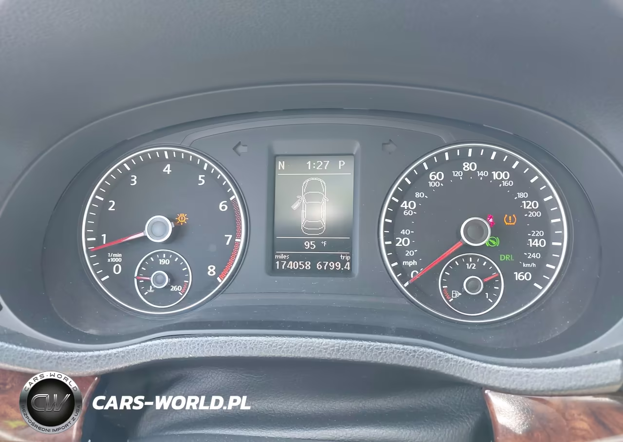 2012 Volkswagen Passat 2.5L Sel VIN:1VWCP7A34CC062768 - 7