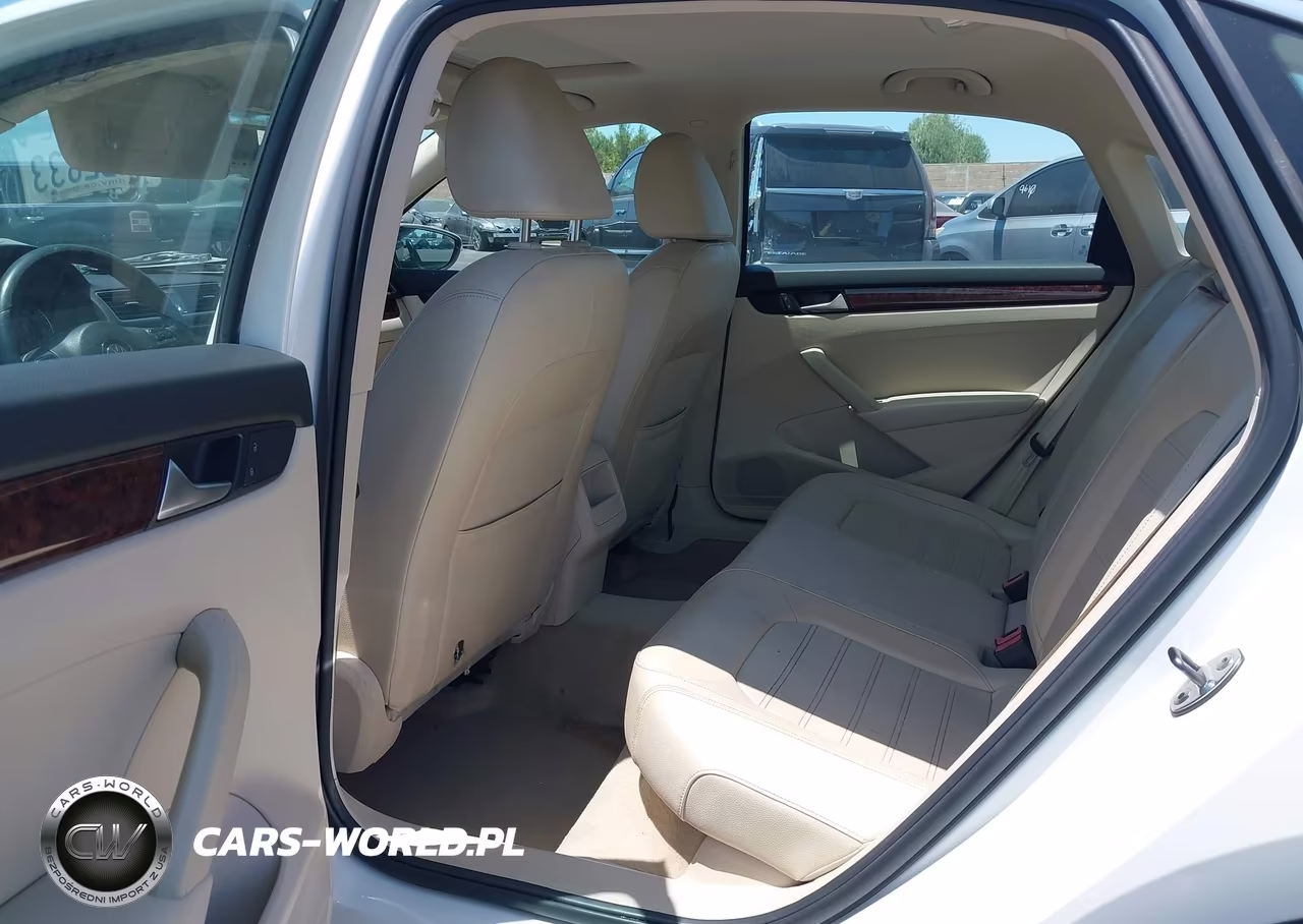 2012 Volkswagen Passat 2.5L Sel VIN:1VWCP7A34CC062768 - 8