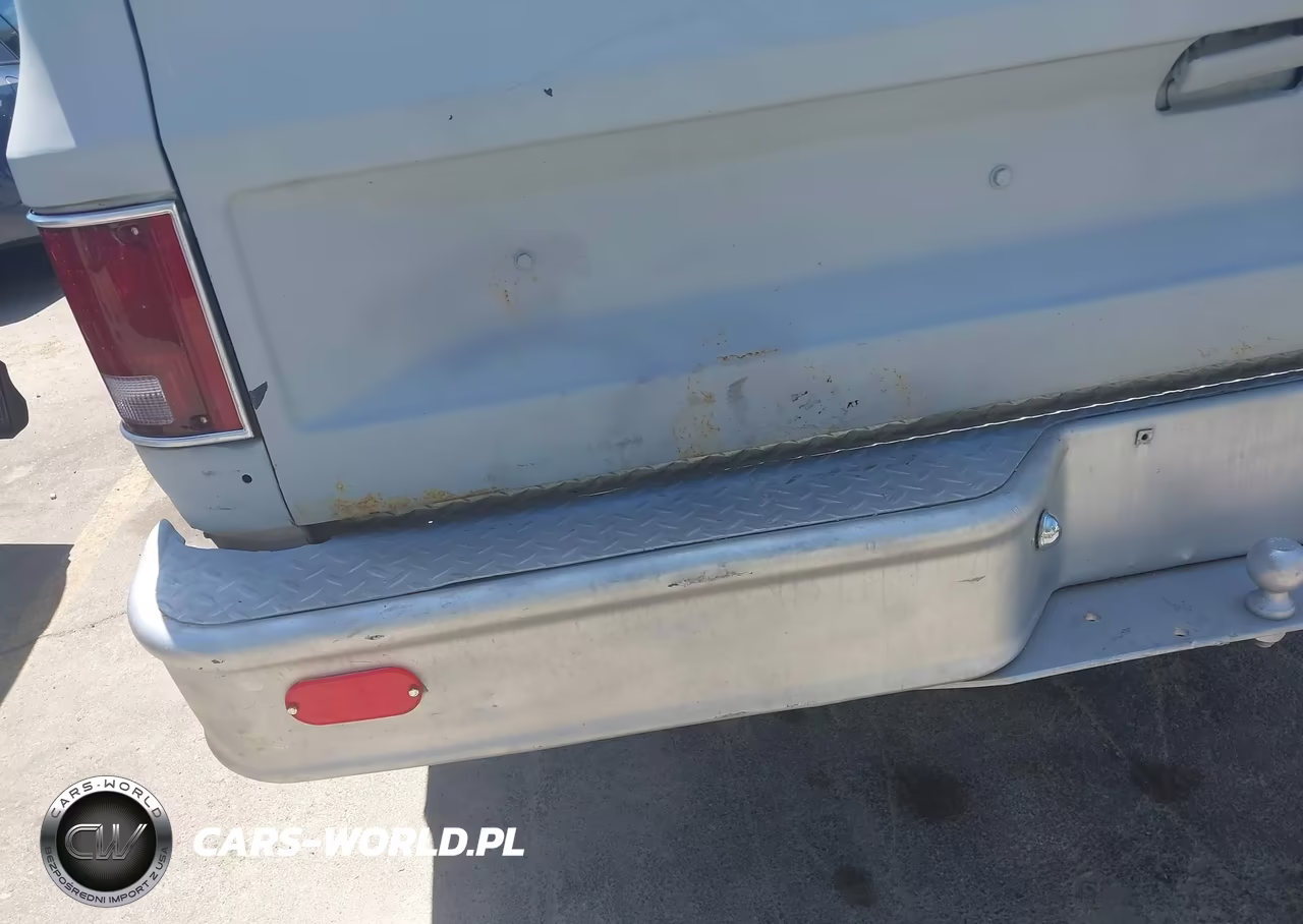 1984 Chevrolet C20 VIN:1GCGC24M3EJ175469 - 15