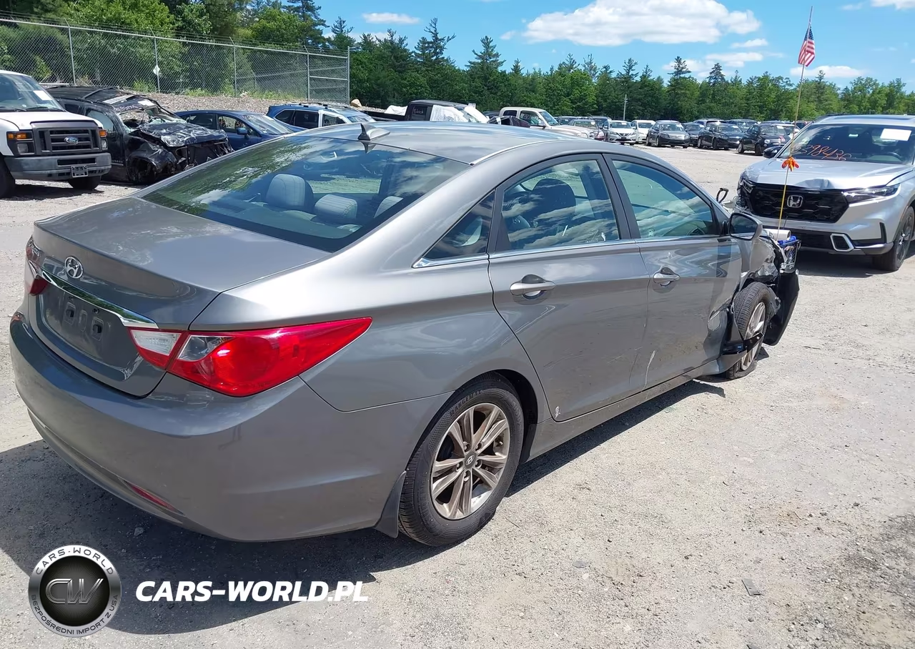 2013 Hyundai Sonata Gls VIN:5NPEB4AC6DH521023 - 4