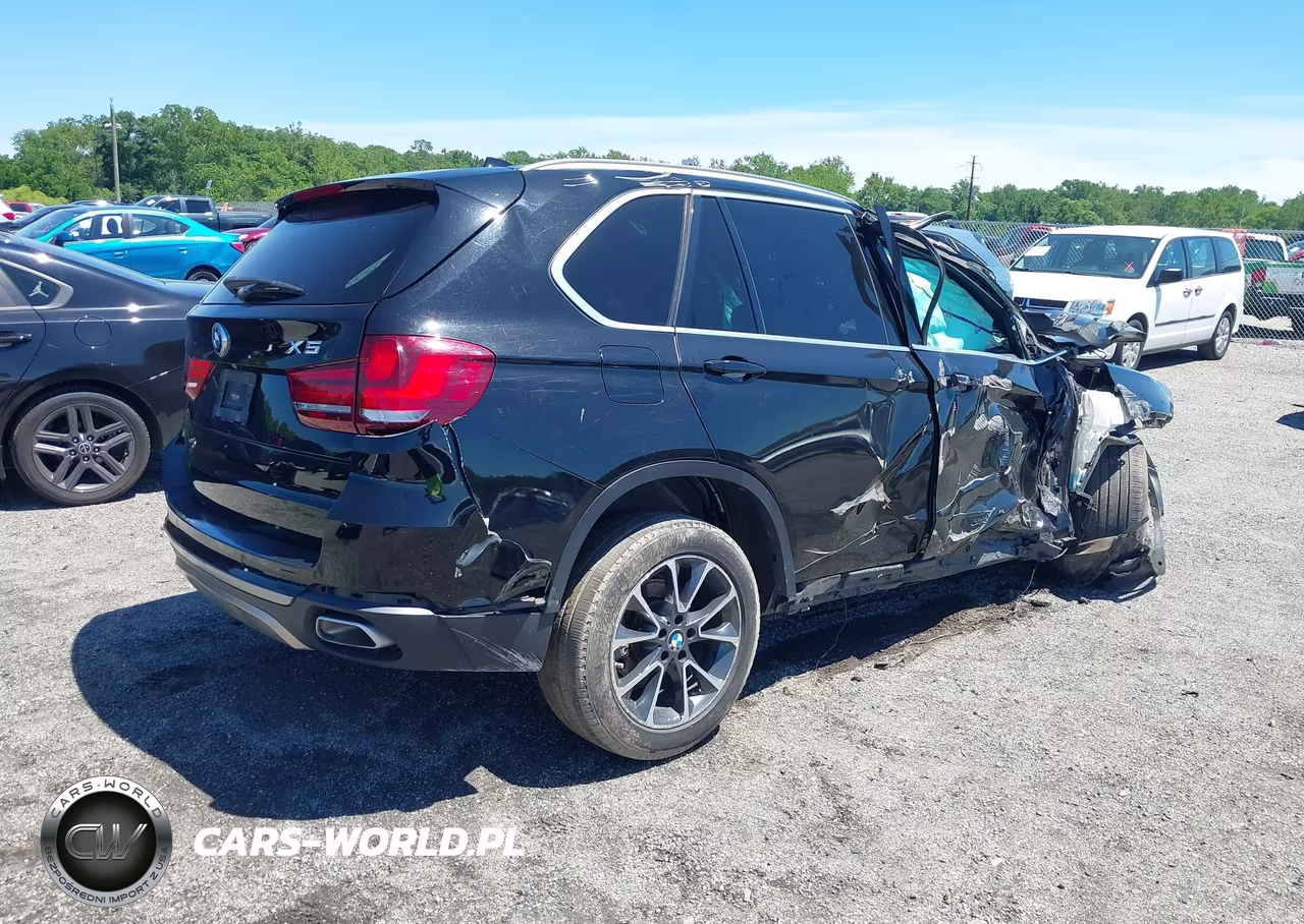 2018 BMW X5 xDrive35I VIN:5UXKR0C58J0X99550 - 4