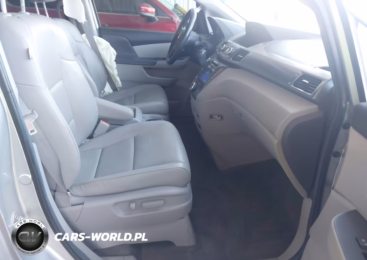 2014 Honda Odyssey Touring-Touring Elite VIN:5FNRL5H95EB082458 - 5