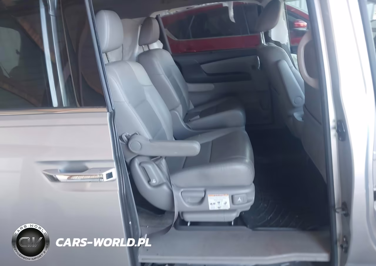 2014 Honda Odyssey Touring-Touring Elite VIN:5FNRL5H95EB082458 - 8