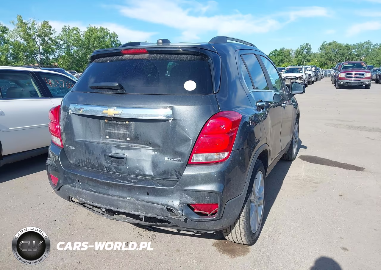 2017 Chevrolet Trax Premier VIN:3GNCJMSB2HL141464 - 4