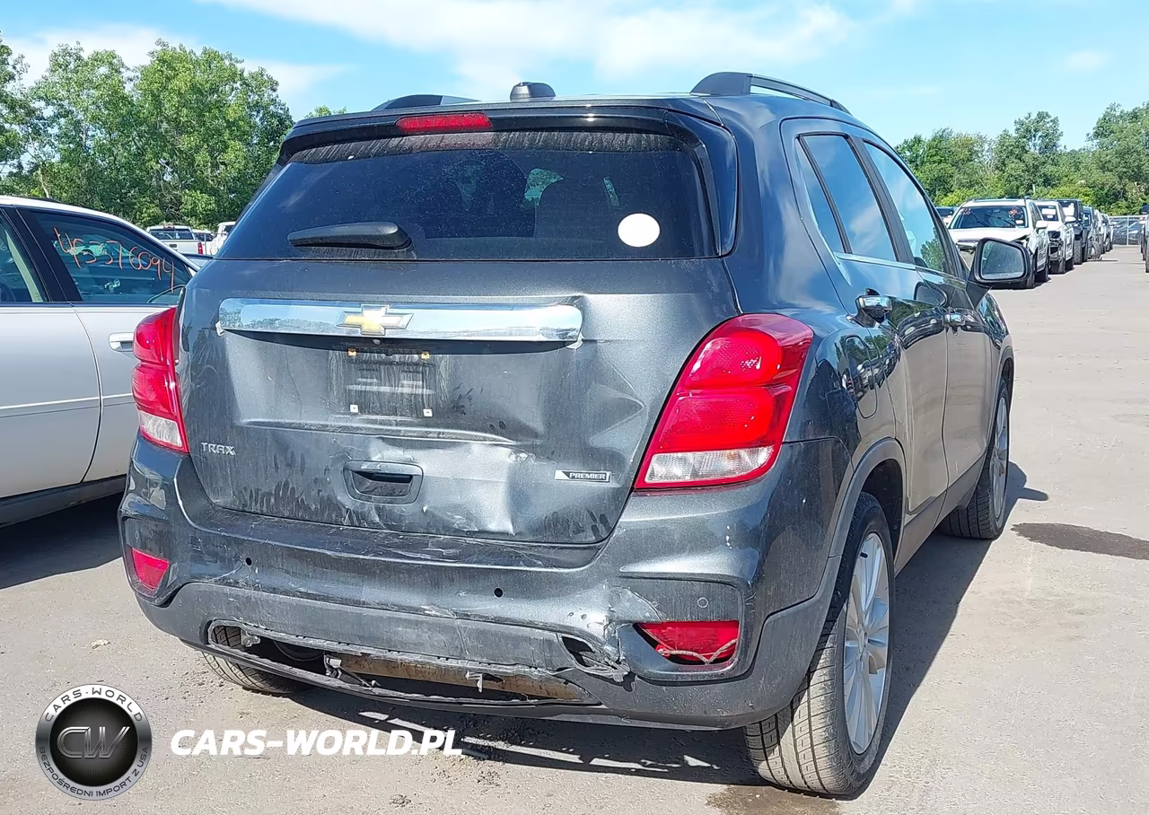 2017 Chevrolet Trax Premier VIN:3GNCJMSB2HL141464 - 6