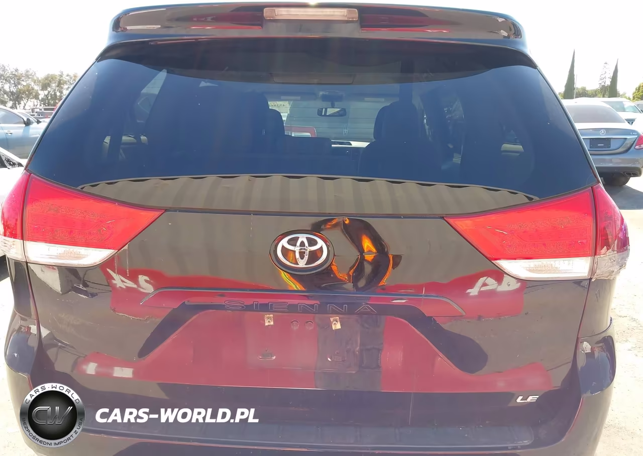 2014 Toyota Sienna Le V6 8 Passenger VIN:5TDKK3DC1ES435302 - 16