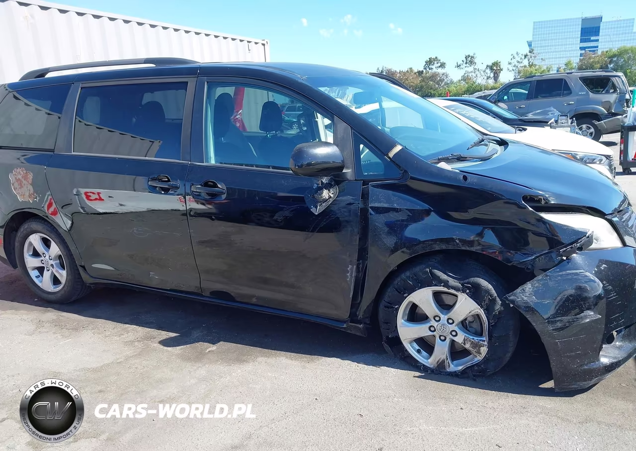 2014 Toyota Sienna Le V6 8 Passenger VIN:5TDKK3DC1ES435302 - 6