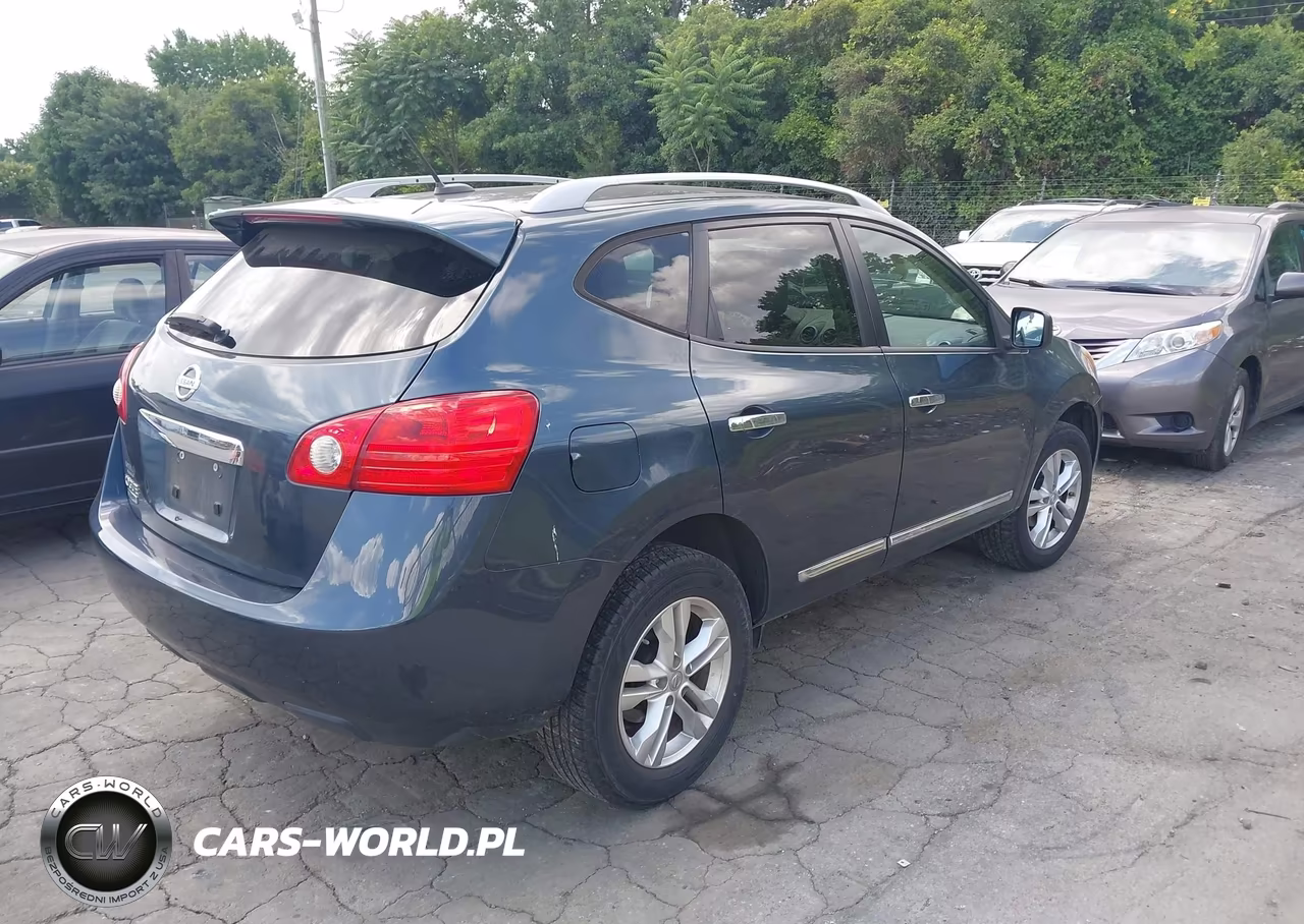 2015 Nissan Rogue Select S VIN:JN8AS5MT2FW666951 - 4
