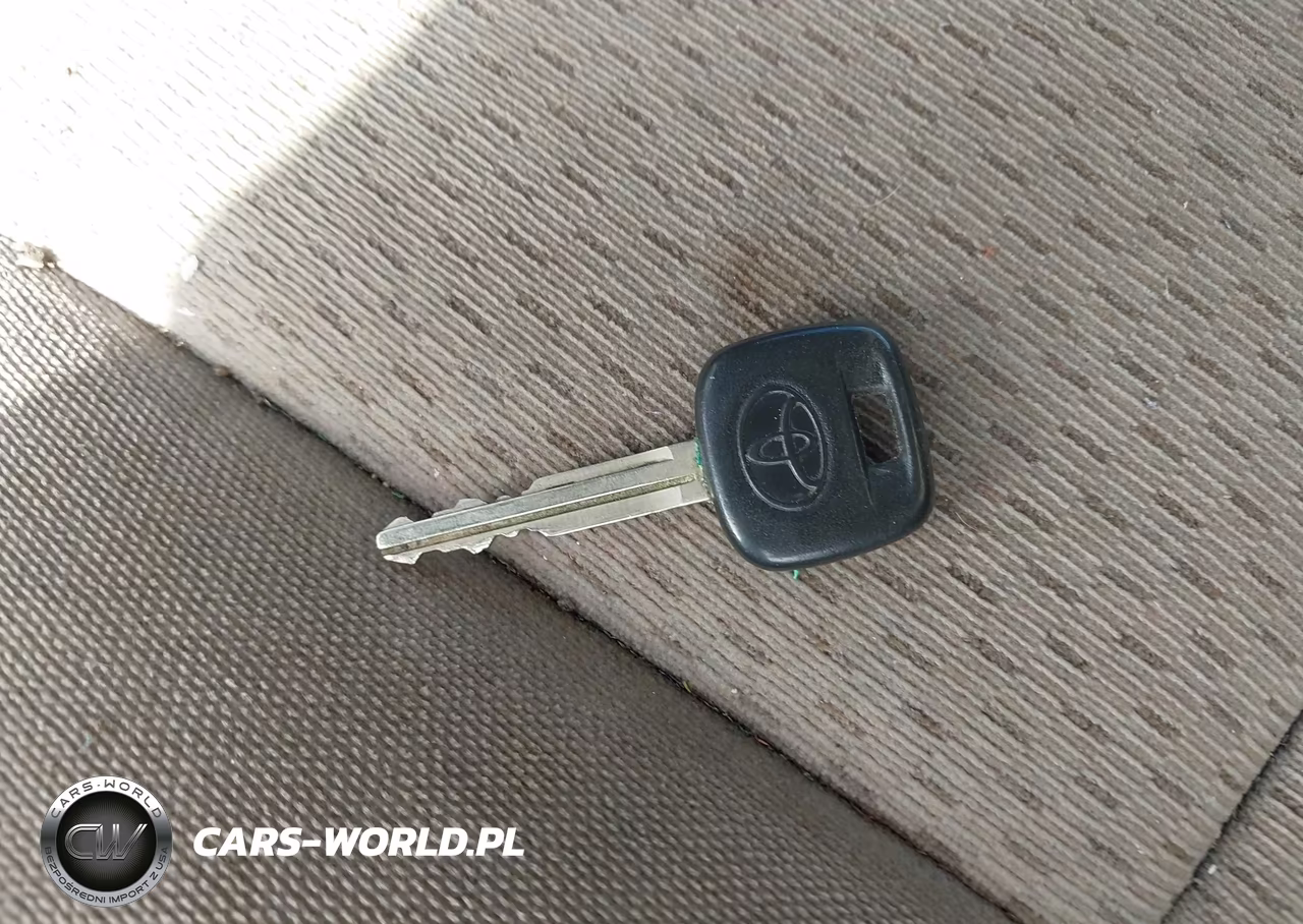 2004 Toyota Camry Le VIN:4T1BE32K14U352296 - 11
