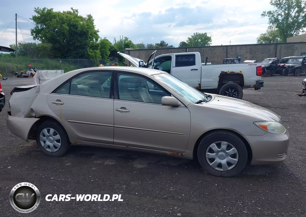 2004 Toyota Camry Le VIN:4T1BE32K14U352296 - 14