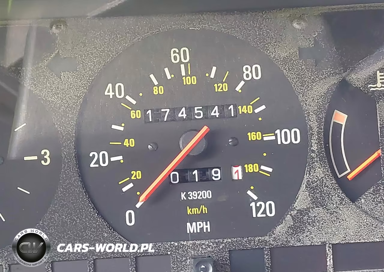 1992 Volvo 240 VIN:YV1AW8804N1929853 - 7