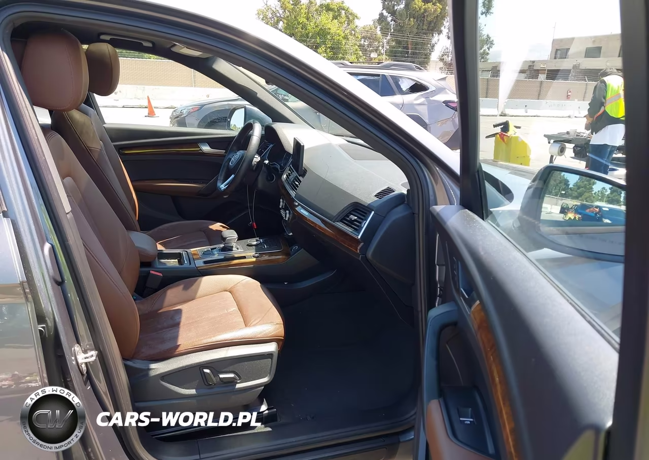 2018 Audi Q5 2.0T Premium-2.0T Tech Premium VIN:WA1ANAFY1J2068347 - 5