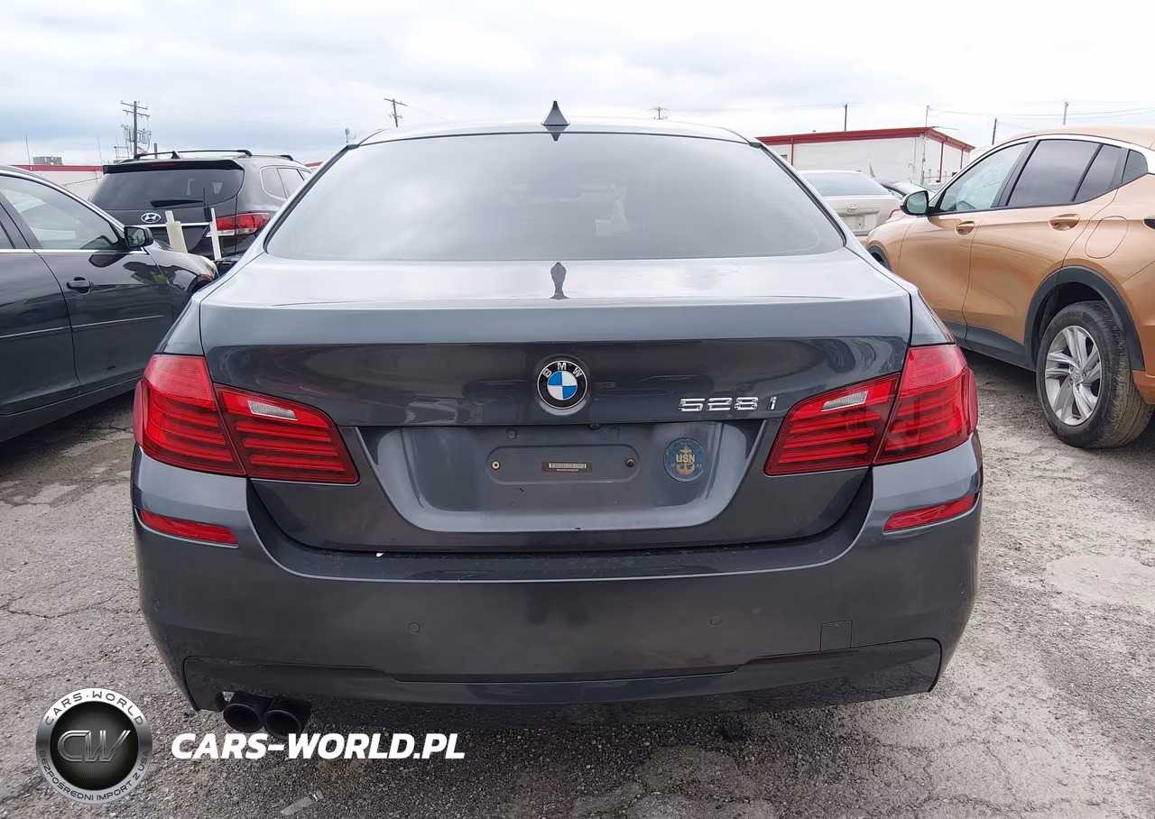 2016 BMW 528I VIN:WBA5A5C54GG351631 - 16