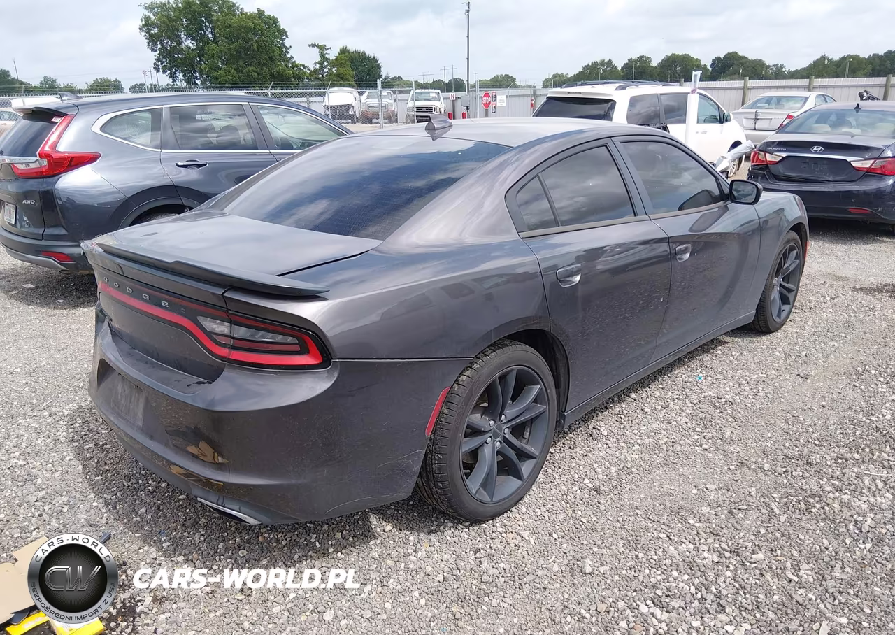 2016 Dodge Charger Sxt VIN:2C3CDXHGXGH292469 - 4