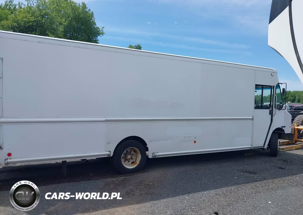 2012 Freightliner Chassis M Line Walk-In Van VIN:4UZAC3DV1CCBT7128 - 13